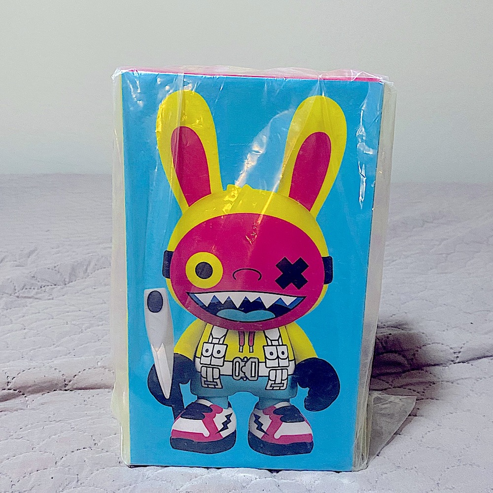 Superplastic "Conceal N' Bury" Fashion EDC Superguggi 8" by Guggimon Figure